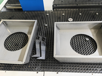 HOGI Automatic Bending Center: Pembengkokan Multi-Sisi Lengkap dalam Satu Penjepitan. Rotasi Otomatis Lembaran, Tanpa Pembalikan Manual.