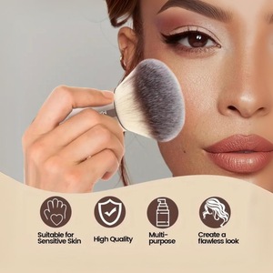 แปรงแต่งหน้าแบบแบน ขนไนลอน ด้ามโลหะ สำหรับเกลี่ยรองพื้นชนิดน้ำและครีม - Product Image 6