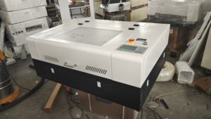 Machine de gravure/découpe laser CO2 haute précision 100W, zone de travail 400x600mm, refroidissement par eau, pour usage domestique, acrylique, pierre, plastique, bois, DST - Product Image 6