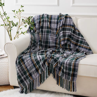 Plaid en chenille à carreaux avec franges à pompons 50x60 pouces, couverture design pour boutiques et vendeurs en ligne