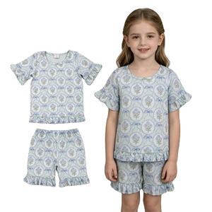 Conjunto de Ropa de 2 Piezas para Niñas, Camiseta y Pantalones Cortos con Estampado de Flores Casuales de la Boutique RTS, 95% Algodón, 5% Elastano, para Primavera y Otoño - Product Image 1