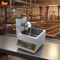 Machine à tempérer le chocolat commerciale à mélange continu de petite taille, fournie par l'usine, machine à fabriquer le chocolat