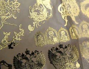 Étiquettes métalliques autocollantes personnalisées, design gratuit, autocollants logo métalliques 3D personnalisés, résistants à l'eau, impression découpée, finition brillante ou mate - Product Image 4