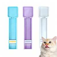 Pengumpan Camilan Kucing Geser Ramah Lingkungan Tahan Lama Ringan Mulut Lebar 50mm Plastik Food Grade Cocok untuk Kebanyakan Stik Camilan Satu