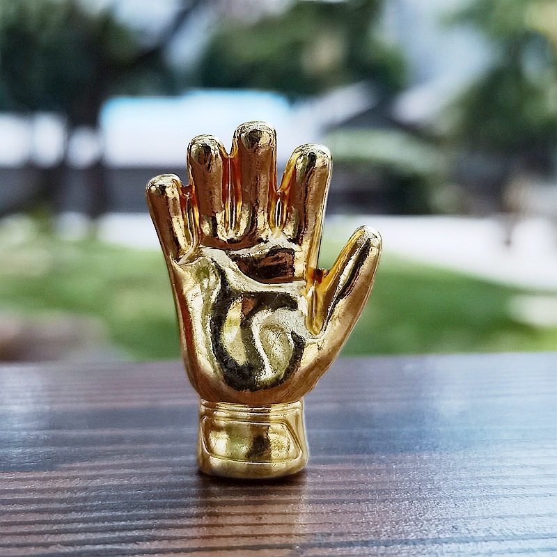 Golden glove