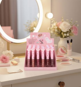 Saniye Lip Gloss 6ml con Design Impronta di Zampa, Lucido, Vitamina E, Formato Regolare - Product Image 2