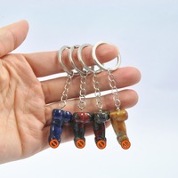 Porte-clés en cristal sculpté avec des pierres précieuses