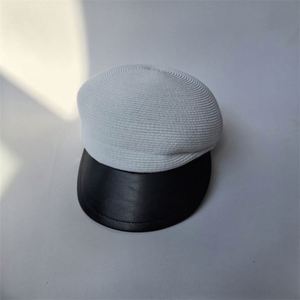 หมวกเบเร่ต์สไตล์อังกฤษแฟชั่นสำหรับผู้หญิง ฤดูใบไม้ผลิ ฤดูร้อน ป้องกันแสงแดด ขอบหมวกหนัง PU ตกแต่งด้วยฟางกระดาษ - Product Image 5