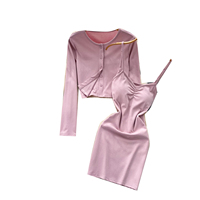 Ensemble 2 pièces pour femme : Cardigan en maille ajusté et robe moulante pour l'automne – Tenue de bureau élégante