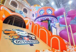 Aire <span class=keywords><strong>de</strong></span> jeux intérieure pour centre commercial avec toboggan, piscine à balles, jeux <span class=keywords><strong>de</strong></span> projection interactifs, <span class=keywords><strong>parcours</strong></span> d'obstacles, 140 m², capacité <span class=keywords><strong>de</strong></span> 500 kg - Product Image 3