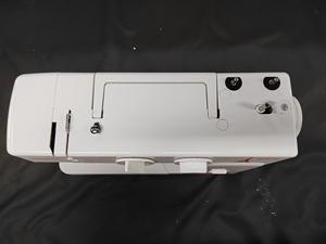 JUKKY 6224 Nueva Máquina de Coser Doméstica Semieléctrica con Lámpara LED Multifuncional y Ojaladora Mecánica Mini - Product Image 5