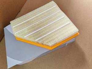 Chất Lượng Cao New Tengqiang Cho 3 <span class=keywords><strong>Series</strong></span> Coupe Bộ Lọc Không Khí 13718580428 Giấy Chất Liệu <span class=keywords><strong>6</strong></span> Tháng Bảo Hành Điều Kiện Cao Không Khí Xe - Product Image 2