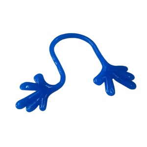 Giocattoli Morbidi ed Elastici in TPR a Forma di Due Mani, 20 cm - Product Image 1