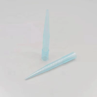 Pointes de micropipette jetables en plastique bleu de haute qualité en polypropylène PP 10ul 200ul 1000ul 1250ul pour laboratoire