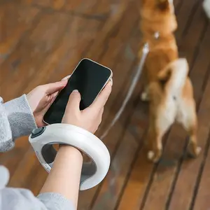 Benutzer definierte Luxus Smart Nylon Multifunktions-Hunde leine Lange starke Seil LED Licht Hände frei einziehbare Hunde leine