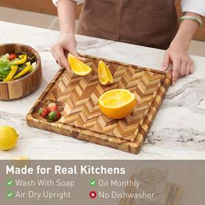 Planche à découper en teck pour cuisine (petite) – Planche de boucher en chevrons avec rainure pour jus et fosse d'angle, planche à charcuterie - Product Image 4