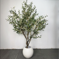 Hochwertiger, maßgefertigter, großer, dekorativer, geschmiedeter Bodenpflanzen-Blumentopf mit künstlichem Olivenbaum aus Premium-Seidenmaterial