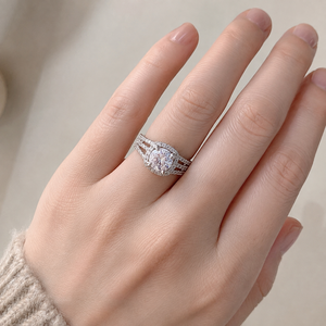 Anello Pavé per Donne, Elegante Gioiello Scintillante alla Moda - Product Image 2