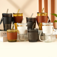 Gobelet en verre de cerf de haute qualité, gobelet à eau d'été, cadeau de célébrité, produit de bien-être, bouteille en verre de 450 ml avec poignée en cuir