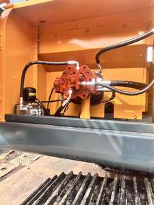 Excavatrice Hyundai 305LC-9T d'occasion, 30 tonnes, grande taille, 90% neuve, pièces d'origine, moteur Cummins, meilleur prix, modèle 2024, capacité de la benne de 1,38 m - Product Image 3