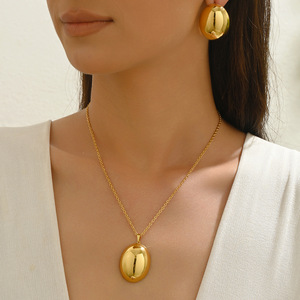 Women's Fashion Jewelry Set Geometric Oval Zinc Alloy <b>Necklace</b> Earrings Golden Color <b>Statement</b> Piece For Everyday Wear - Product Image 2