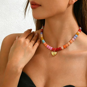 Collar de corazón de resina colorido para mujer, gargantilla con cuentas a la moda, accesorio de joyería para fiesta - Product Image 1