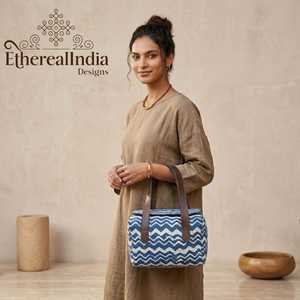 Sac fourre-tout géométrique en jacquard, sac à bandoulière tissé ethnique bohème, grand sac à main tribal minimaliste - Product Image 1