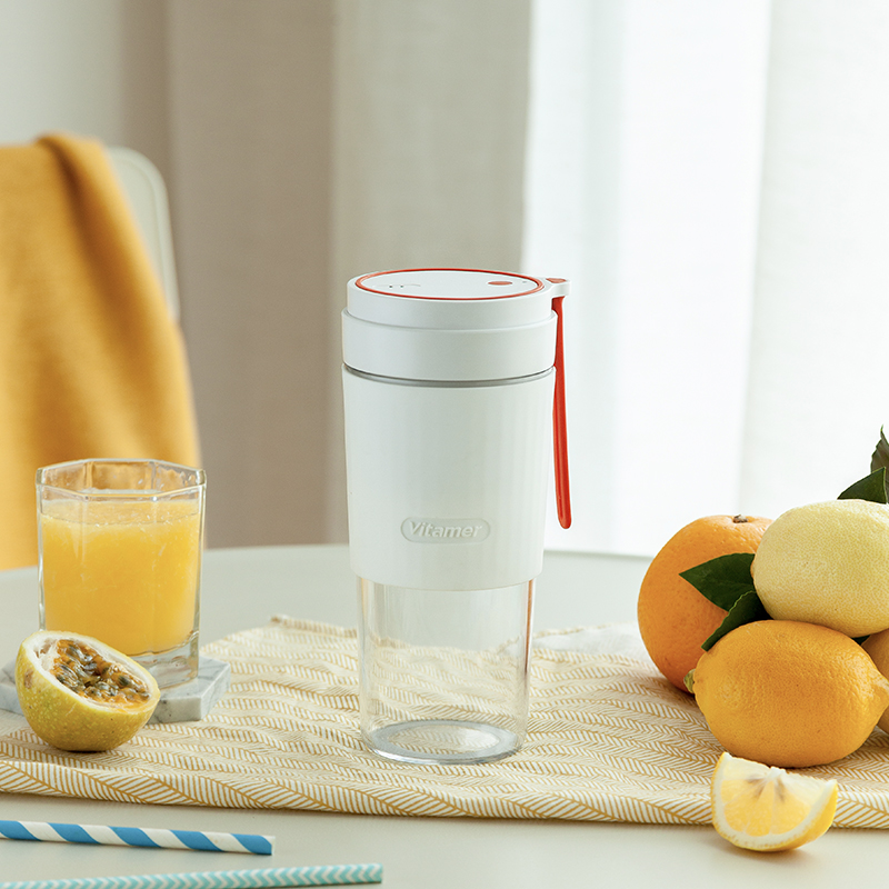 VIT-S006 Portable Juicer Blender with USB and Push Button Controls