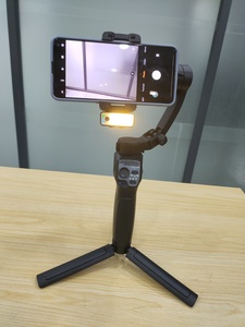 Bộ ổn định gimbal 3 điện thoại thông minh ai theo dõi khuôn mặt không cần ứng dụng với Selfie điền ánh sáng tự động cân bằng khi nhận FPV có thể gập lại - Product Image 6