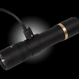 USB recargable impermeable de aluminio 580 lúmenes Gen-2 Moonbeam Control de enfoque linterna Trail senderismo noche Camping resistente - Product Image 1