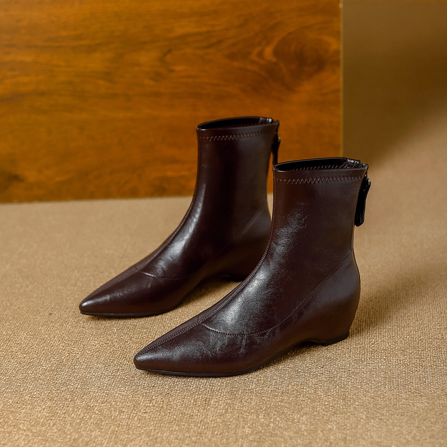 สีน้ำตาล