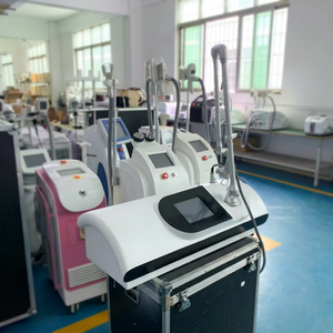 Máquina láser de CO2 de 10600nm con superpulsos de 60w para estrías faciales, láser fraccional de CO2 médico, máquina fraccional. - Product Image 1