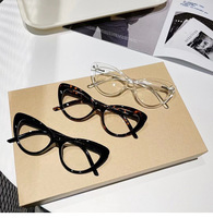 2025 nuevo Anti luz azul diseñador personalizado Spsctacle gafas TR90 marco gafas graduadas gafas ópticas ojo de gato marcos