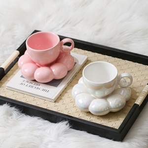 شحن سريع لأكواب قهوة من السيراميك، طقم كوب وصحن شاي بعد الظهر بتصميم نورديك بلون الماكرون الوردي على شكل زهرة دوار الشمس مع قاعدة أكواب بتصميم زهرة دوار الشمس - Product Image 4