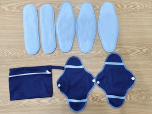8 serviettes menstruelles réutilisables en tissu, lavables, portables, pliables, respirantes, pour des soins menstruels confortables, pour les voyages et l'usage quotidien - Product Image 3
