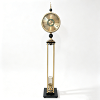 Reloj de Pared Antiguo Retro Negro y Dorado con Patrón de Espiral Tallado, Péndulo Visible, Estilo Campestre Francés, Esfera con Números Romanos, Movimiento de Cuarzo