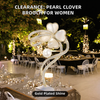 XILIANGFEIZI Solde de liquidation Broche créative en cuivre et zircon plaqué or 14 carats de haute qualité avec perle et trèfle à quatre feuilles pour cadeau de fête