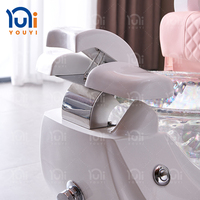 Fauteuil de pédicure de luxe réglable en fibre de verre rose, inclinable, avec bol en verre pour salon de beauté et institut de manucure – Vente directe usine