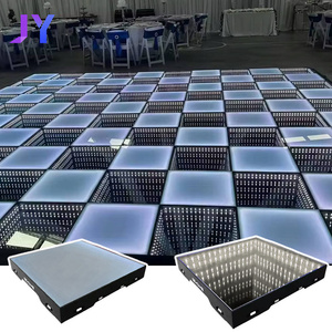 Piste de danse LED interactive éclairée à carreaux professionnelle 24x24 blanc 18x18 pour la fête de mariage avec étincelle néon numérique - Product Image 1
