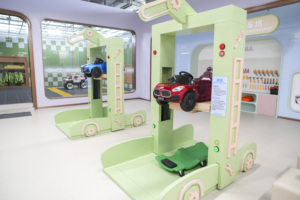 Equipo de Juego Interior Personalizado para Niños, Juego de Roles de Mecánico de Autos, Elevador de Autos para <span class=keywords><strong>Escuelas</strong></span>, Cafeterías y Centros Comerciales - Product Image 3