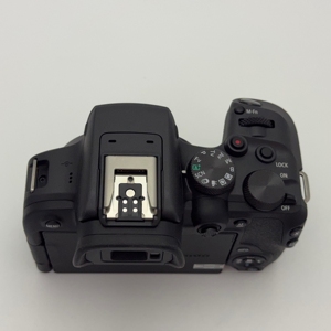 Appareil photo hybride <span class=keywords><strong>Canon</strong></span> <span class=keywords><strong>R10</strong></span> d'occasion, appareil photo hybride <span class=keywords><strong>R10</strong></span> d'occasion avec batterie et chargeur, appareil photo hybride avec transfert Wi-Fi - Product Image 2