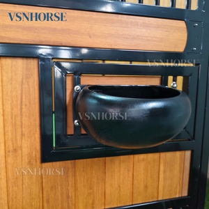 Panneaux de stalle de cheval en bambou de luxe européen Structure résistante modulaire préfabriquée d'écurie de cheval d'avants pour la grange équestre - Product Image 3