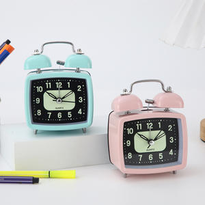 ساعة منبه كوارتز مربعة الشكل مع إسقاط ضوئي للطلاب والأطفال، منبه خاص للاستيقاظ المبكر بصوت عالٍ، متوفرة مباشرة من المصنع - Product Image 1