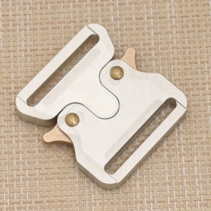 Collar de perro ajustable de lujo con hebilla de Liberación lateral táctica resistente Material de hierro Clips de hebilla de liberación de seguridad - Product Image 4