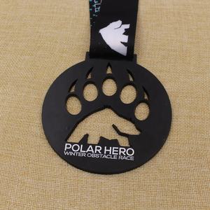 Medalla de carrera de obstáculos de invierno de héroe Polar esmaltado de nuevo diseño personalizado con logotipo de oso Polar - Product Image 4