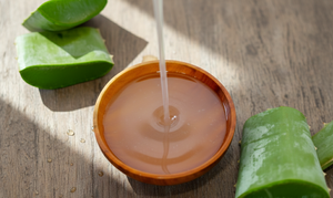 Extracto líquido de aloe vera de grado industrial con opciones transparentes y no transparentes para aplicaciones a gran escala en cosmética y agricultura. - Product Image 5