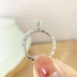 Anello Classico a Sei Punte, Elegante e alla Moda, Accessorio Romantico per Matrimoni e Feste, per Uso Quotidiano Femminile - Product Image 1