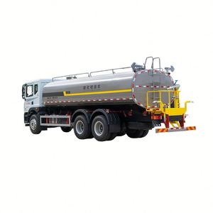 รถบรรทุกฉีดน้ำสีเขียวตงเฟิง ฮวาเซิน 6x4 19000 ลิตร พร้อมเครื่องยนต์และปั๊มดีเซลสำหรับลดฝุ่น - Product Image 1