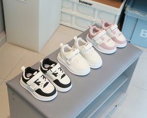 Zapatillas blancas para niños para jardín de infantes 1-3-6 años bebés suela blanda zapatos casuales niños y niñas <span class=keywords><strong>calzado</strong></span> para niños - Product Image 3