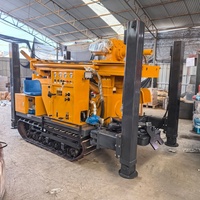 Foreuse hydraulique rotative sur chenilles pour puits d'eau et forages, idéale pour les projets d'eau potable rurale